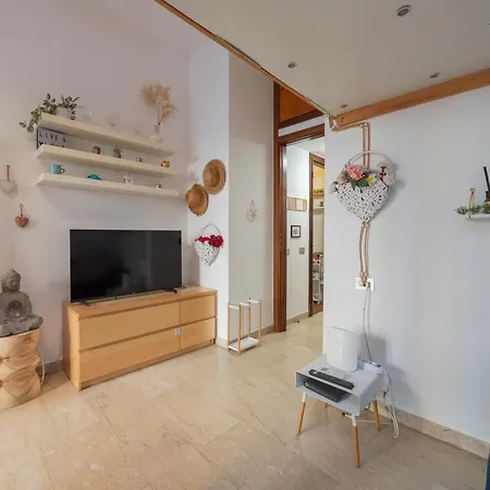 I Host - Melzo 13 * Milan